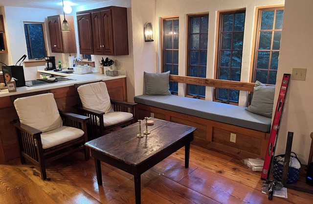 Newly constructed 2 bedroom stone ended Irish cottage in Shushan New York