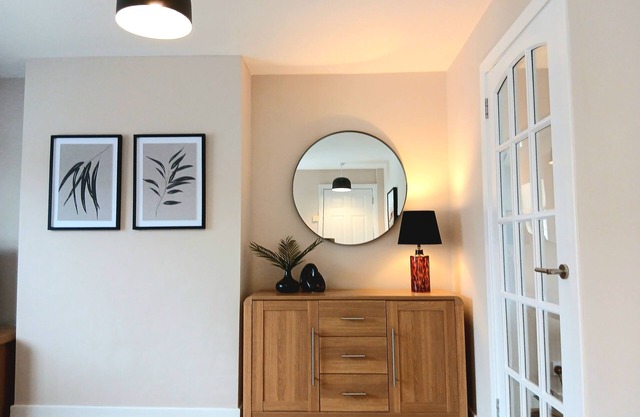 Newly Refurbished Bright, 3 Bedroom House in The Highland Capital