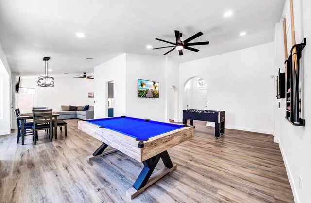 Newly Remodeled House in Phoenix with a Heated Pool and Spa
