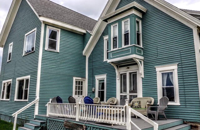 Newly Renovated 3 BR 2 BA walking distance to Pemaquid Beaches