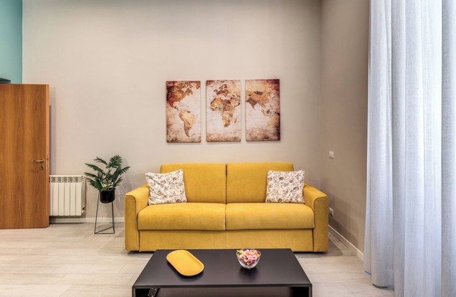 Newly renovated apartment in the heart of Rome.