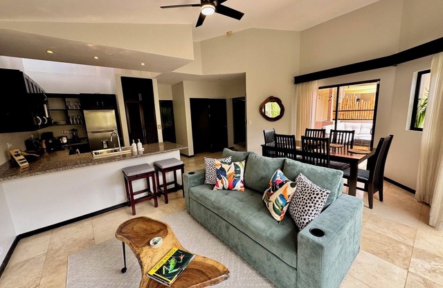 Newly Updated 2-bedroom condo in charming Playa Ocotal with AC, WiFi, 2 King bed
