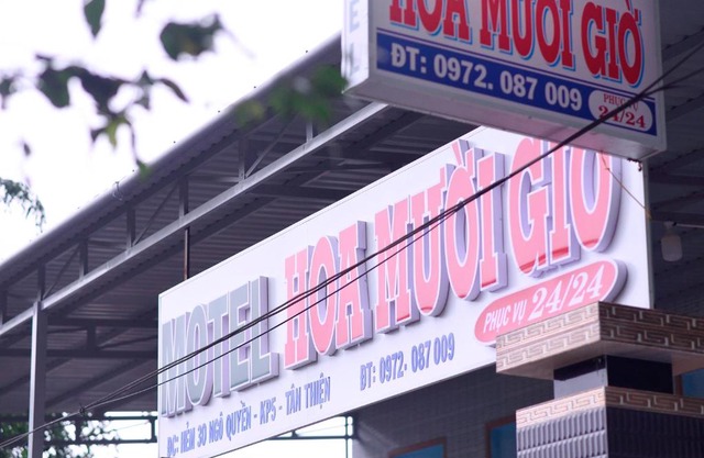 Nhà Nghỉ Hoa Mười Giờ