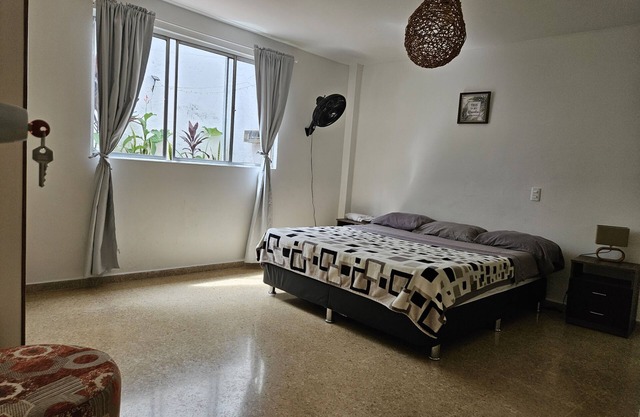 Nice and big apartment with garden in Poblado