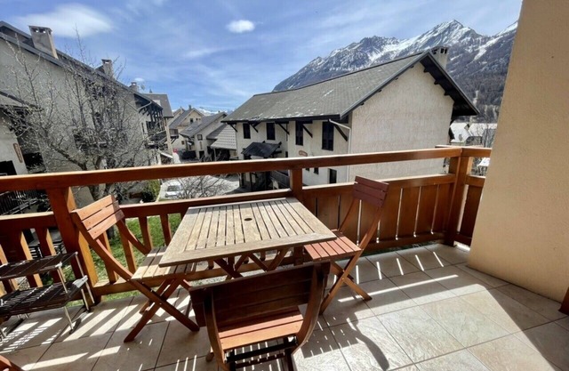 Nice Apartment With Balcon View On The Mountain