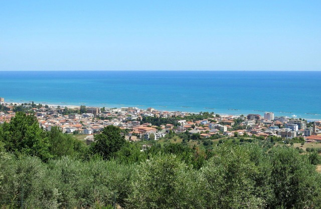 Nice apartment in villa for 4 guests with WIFI, A/C and TV