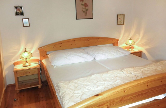 Nice apartment in villa for 4 people with WIFI, TV, terrace and pets allowed