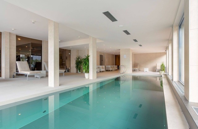 Nice apartment for 4 people with WIFI, hot tub, A/C, pool, TV, balcony and panoramic view