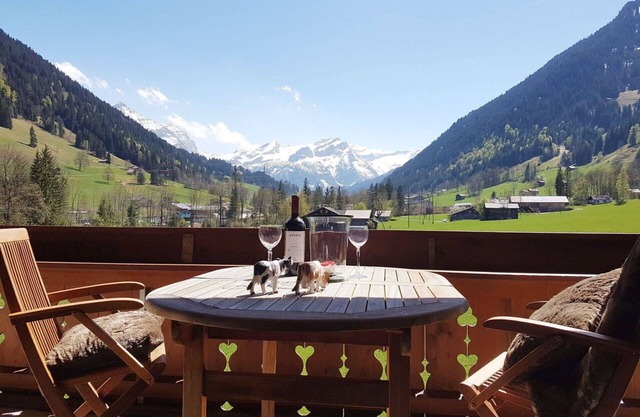 Nice apartment for 4 guests with WIFI, TV and balcony