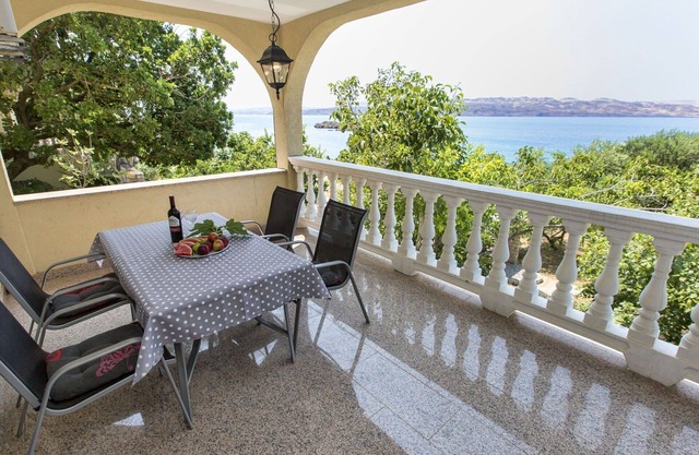 Nice apartment for 4 people with A/C, WIFI, TV and terrace