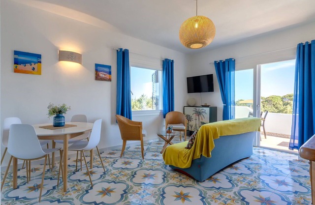 Nice apartment for 5 people with A/C, TV and patio