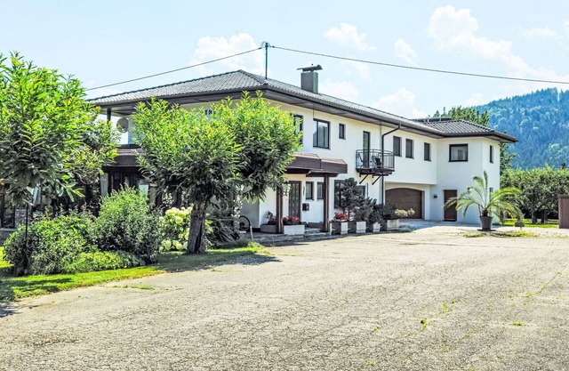 Nice apartment for 6 guests with WIFI, TV and balcony