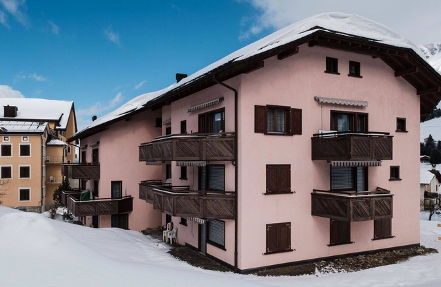 Nice apartment for 6 guests with WIFI, TV and balcony