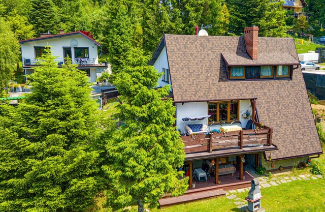 Nice apartment for 6 guests with WIFI, TV, patio and pets allowed