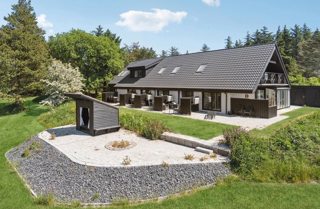 Nice apartment in Blokhus with WiFi