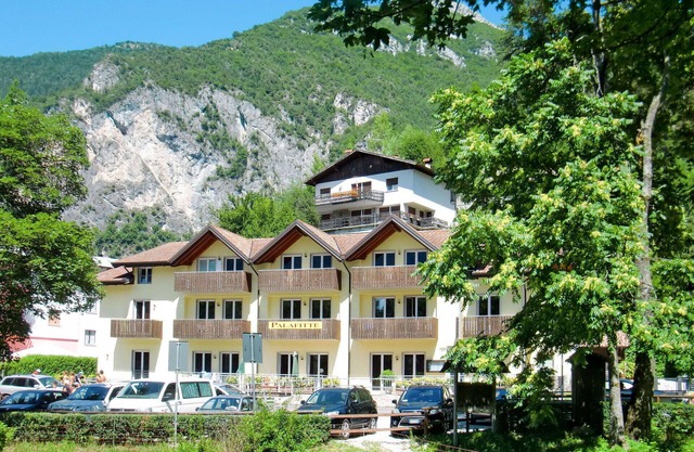 Nice apartment for 4 people with WIFI, TV and terrace