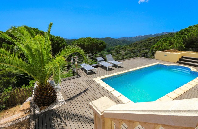 Nice home in Sant Cebria de Vallalt