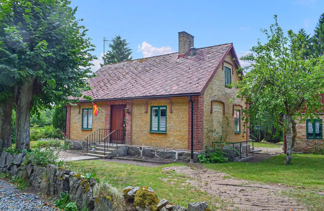 Nice home in Gärds Köpinge