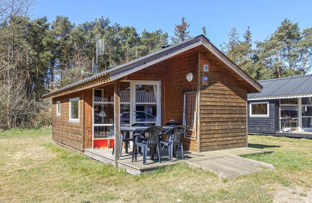 Nice home in Nexø with WiFi
