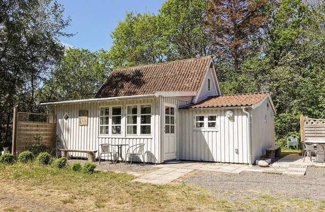 Nice home in Nexø with WiFi