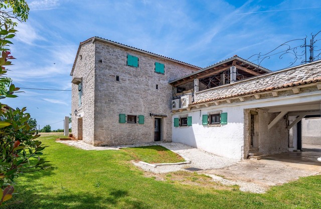 Nice home in Pazin with WiFi