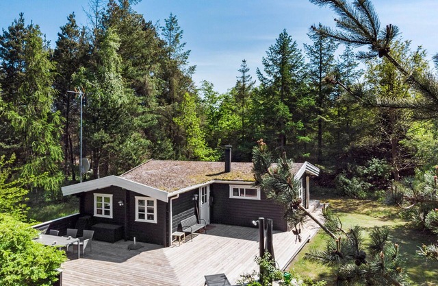 Nice home in Væggerløse with WiFi