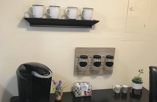 Nice Private 1 bedroom lower unit apartment