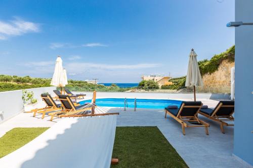 Nikiforos Villa, Private Pool & BBQ, SeaViews, By ThinkVilla