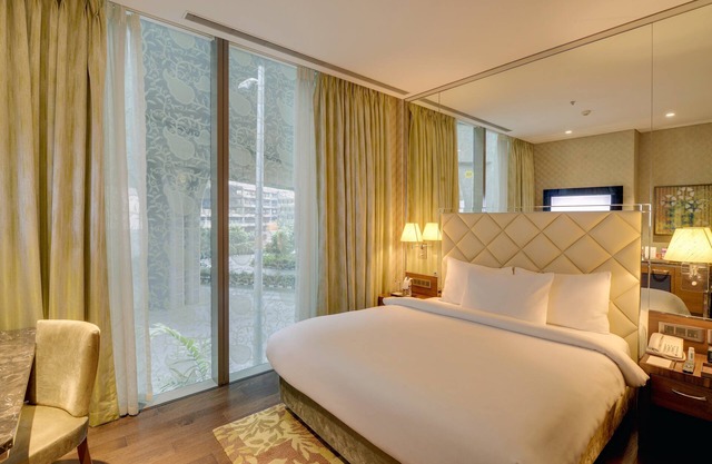 Niranta Airport Transit Hotel & Lounge Terminal 2 Arrivals