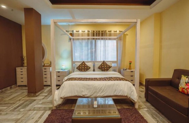 Nirvana Holiday Apartment - 04 Bedroom with Living