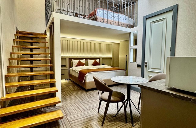 Nizami Central Park Hotel