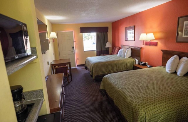NON SMOKING DOUBLE SUITE #3