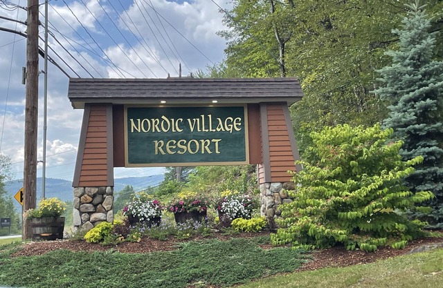 Nordic Village Condo Sleeps 12!
