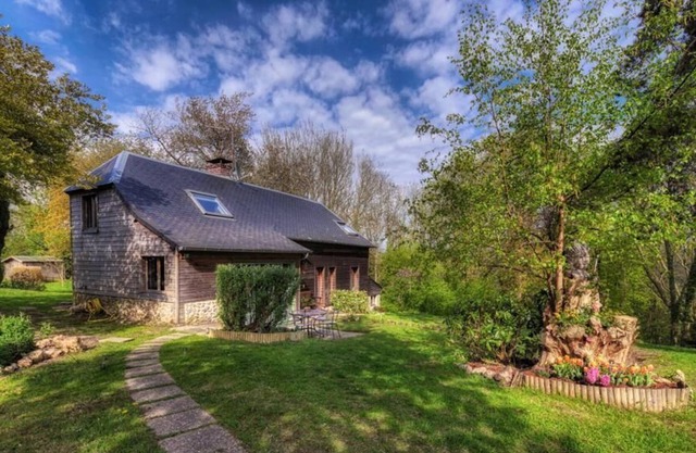 Norman house 10 minutes from Honfleur