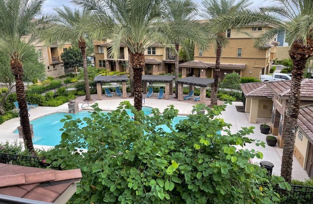 North Scottsdale Townhome- BEST LOCATION- Across from Fairmont Princess