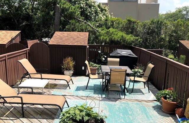 North Shores Private Beach Downtown Rehoboth 2BR Townhouse w/ Pool