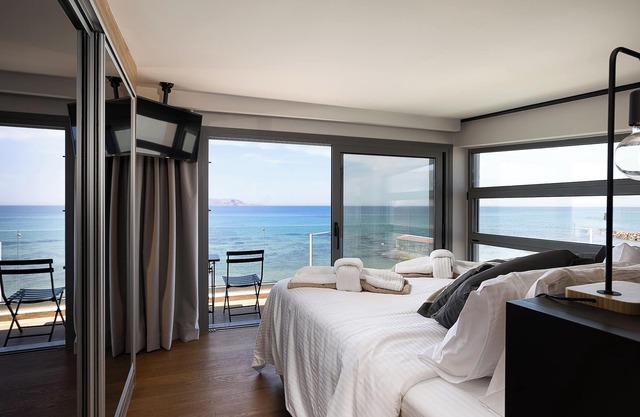 Nūa Residence, Touched by the Breeze