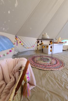 Nuit insolite tente Grandi'Ose proche Mont Saint Michel