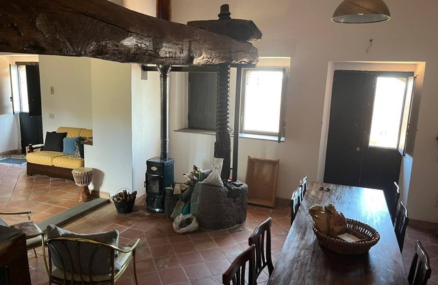 Oasis of Relaxation on Etna - Country House with Independent Suites, Pet-Friendly