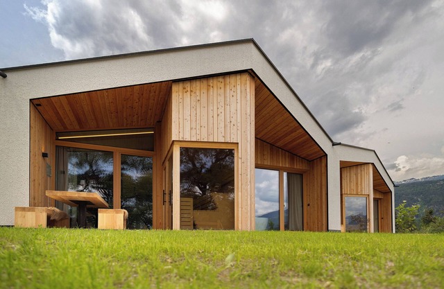 Oberplunerhof Luxury Chalet Woods with Mountain View, 2 Terraces & Garden