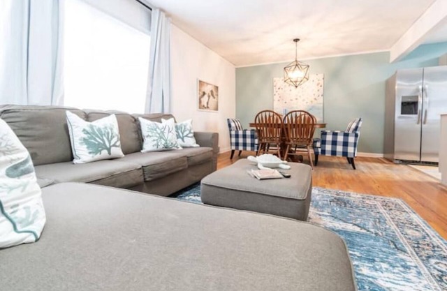 Ocean & Calm Vibes in Omaha