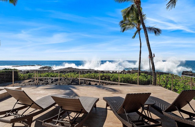 🏖️Ocean Front | Private Pool & Lanai | Island Comfort!