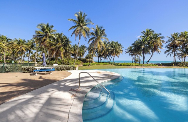 Ocean Front Villa Bonita- Luxury in the Caribbean