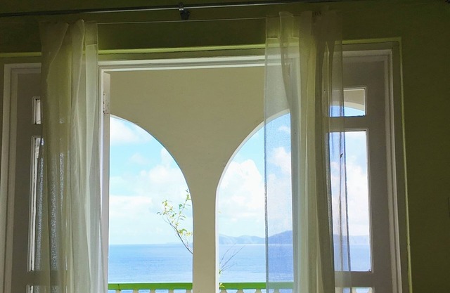 Ocean Heights studio vacation apartmentnnLovely 4-bedroom house with AC