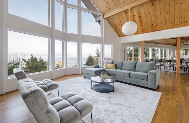 Ocean's Embrace Suite