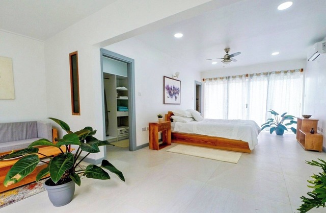 Ocean-View 3-BR Villa w/Private Pool– Grenada