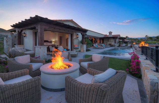 Ocean View 6BR Casa Bella Villa Includes Pool, Fire Pit, Gourmet Kitchen + More