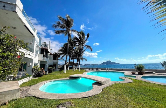 OCEAN VIEW PENTHOUSE WITH TERRACE
