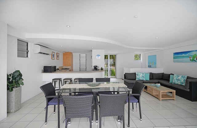 Ocean View Villa - 02