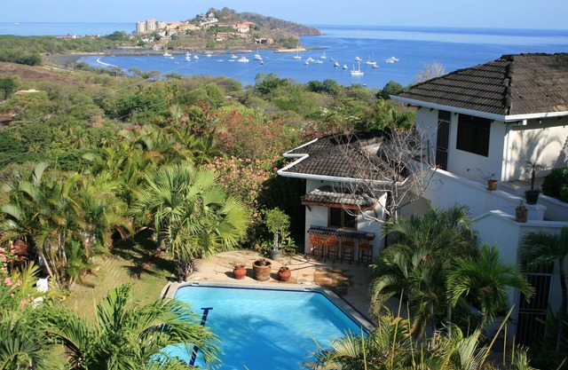 Ocean View Villa with Pool - VILLAS CASA LOMA - Suite 302